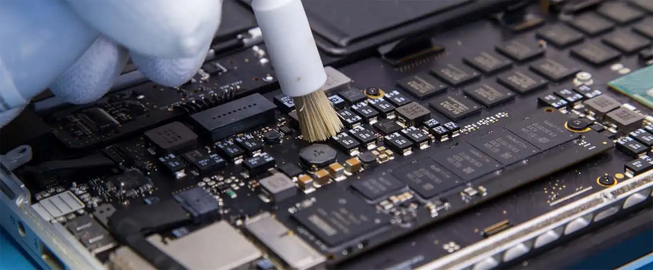 Чистка Apple MacBook от пыли в Климовске | Замена термопасты